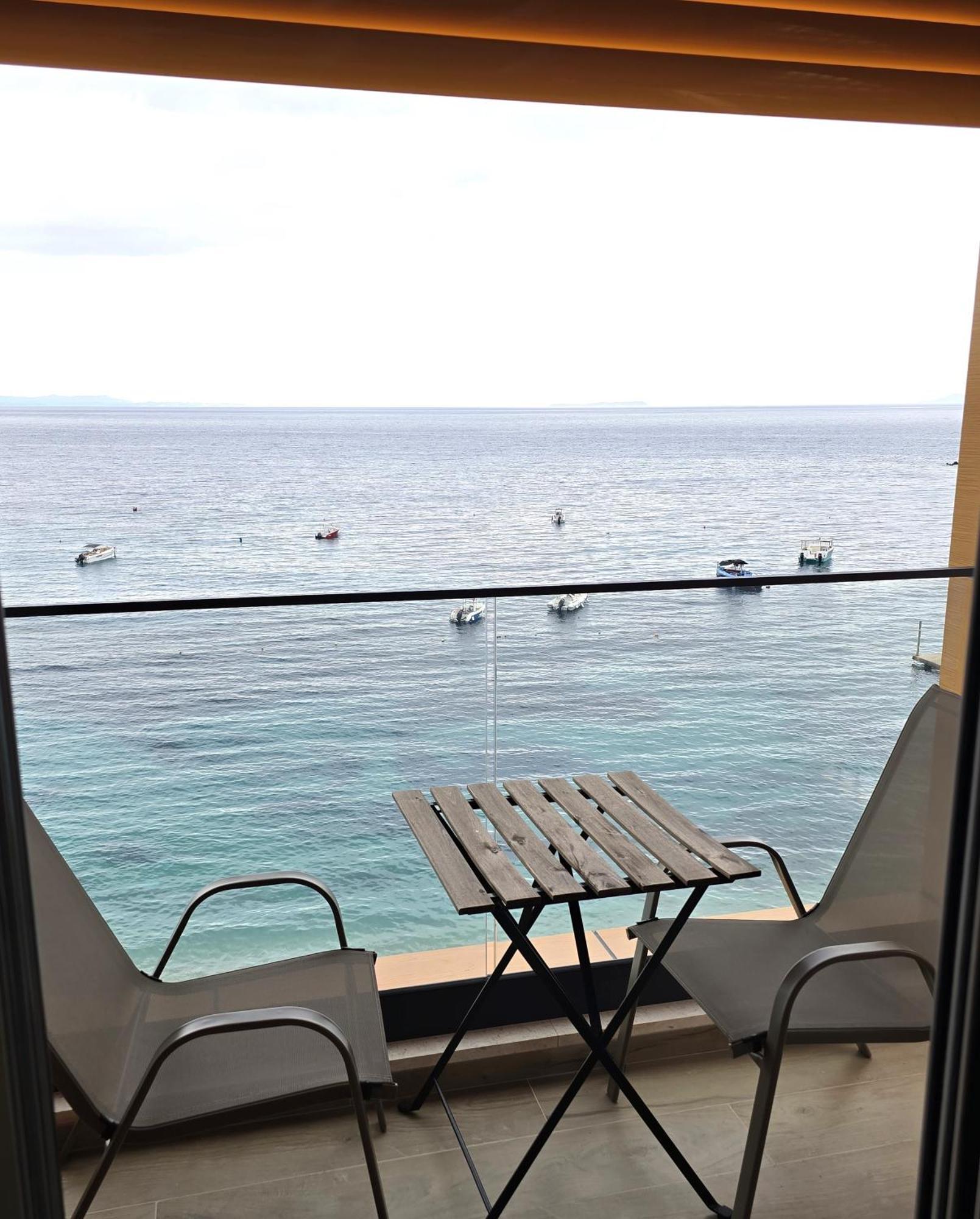 Hotel Veizi Himare Exterior foto